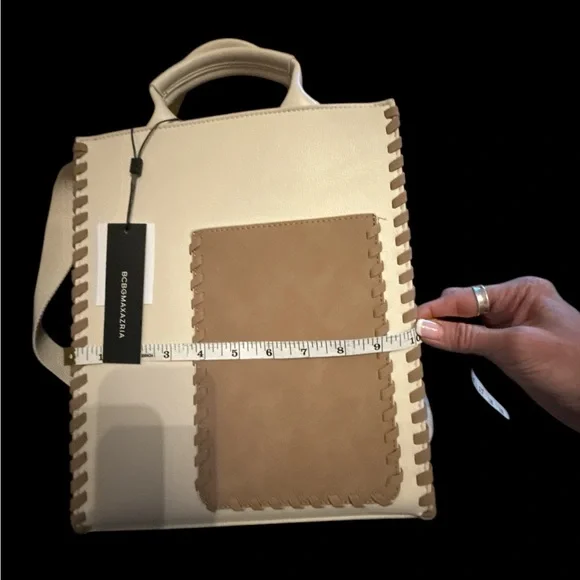 BCBG Designer Genuine leather Crossbody Handbag NWT - Picture 10 of 13